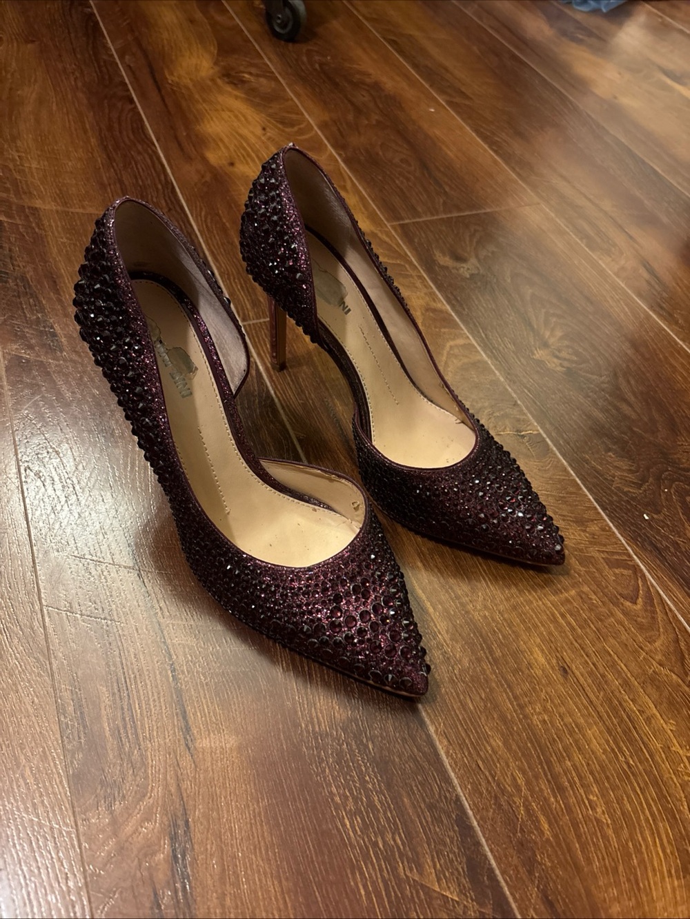 Gianni Bini Burgundy sparkly high heels with rhinestone embellishments